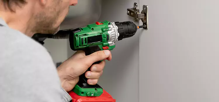 Commercial Door Hinge Repair Oak Bay