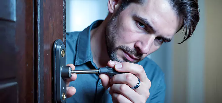 Eviction Locksmith Oak Bay