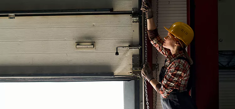 Addressing Common Garage Door Stoppage Issues in Oak Bay, BC